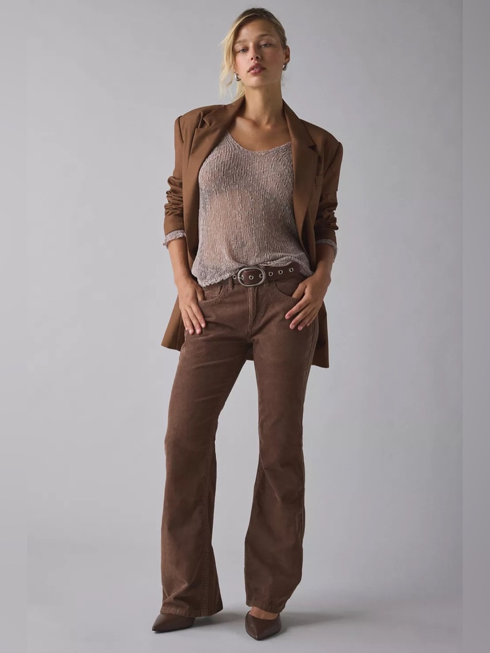 UO BDG Teo Relaxed Low-Rise Bootcut Corduroy Pants - Picture 2 of 5